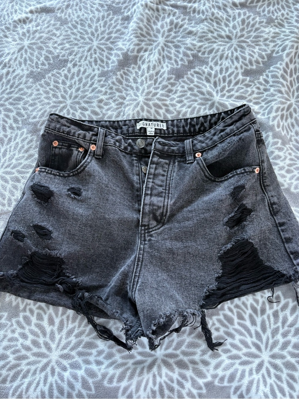 vestique Distressed High-Waist Black Denim Shorts